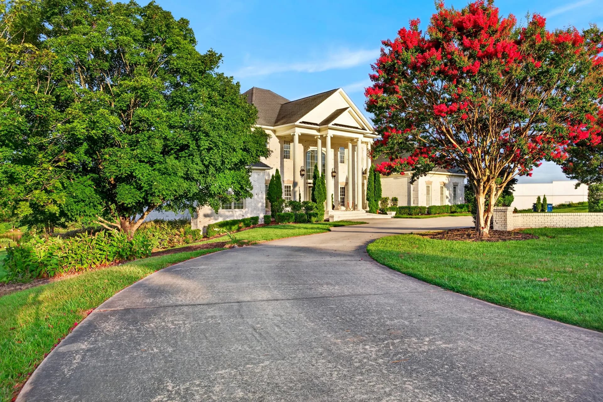 Front driveway approach at White Fallow Estate