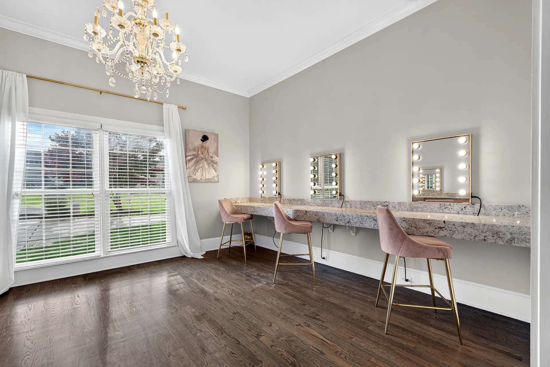 The bridal dressing room with mirrors and morning light