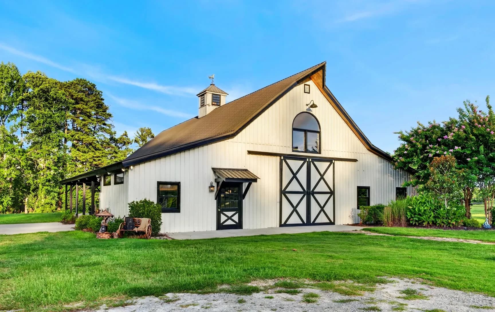 The vintage white barn exterior