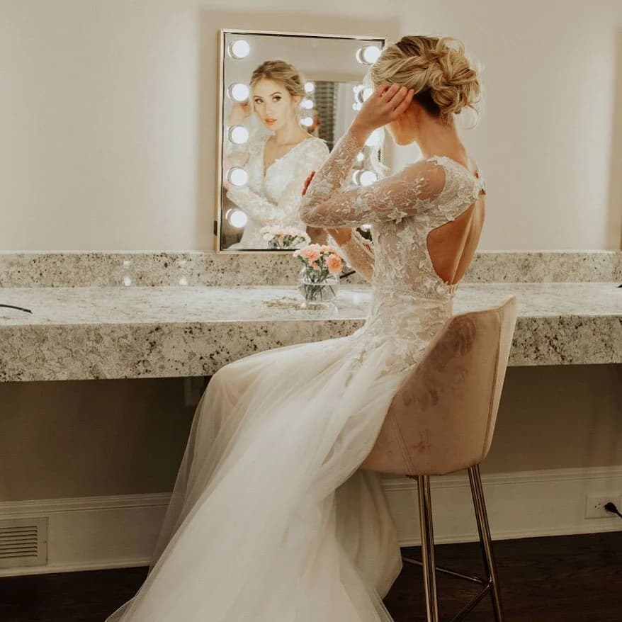 Bride vanity suite at White Fallow Estate