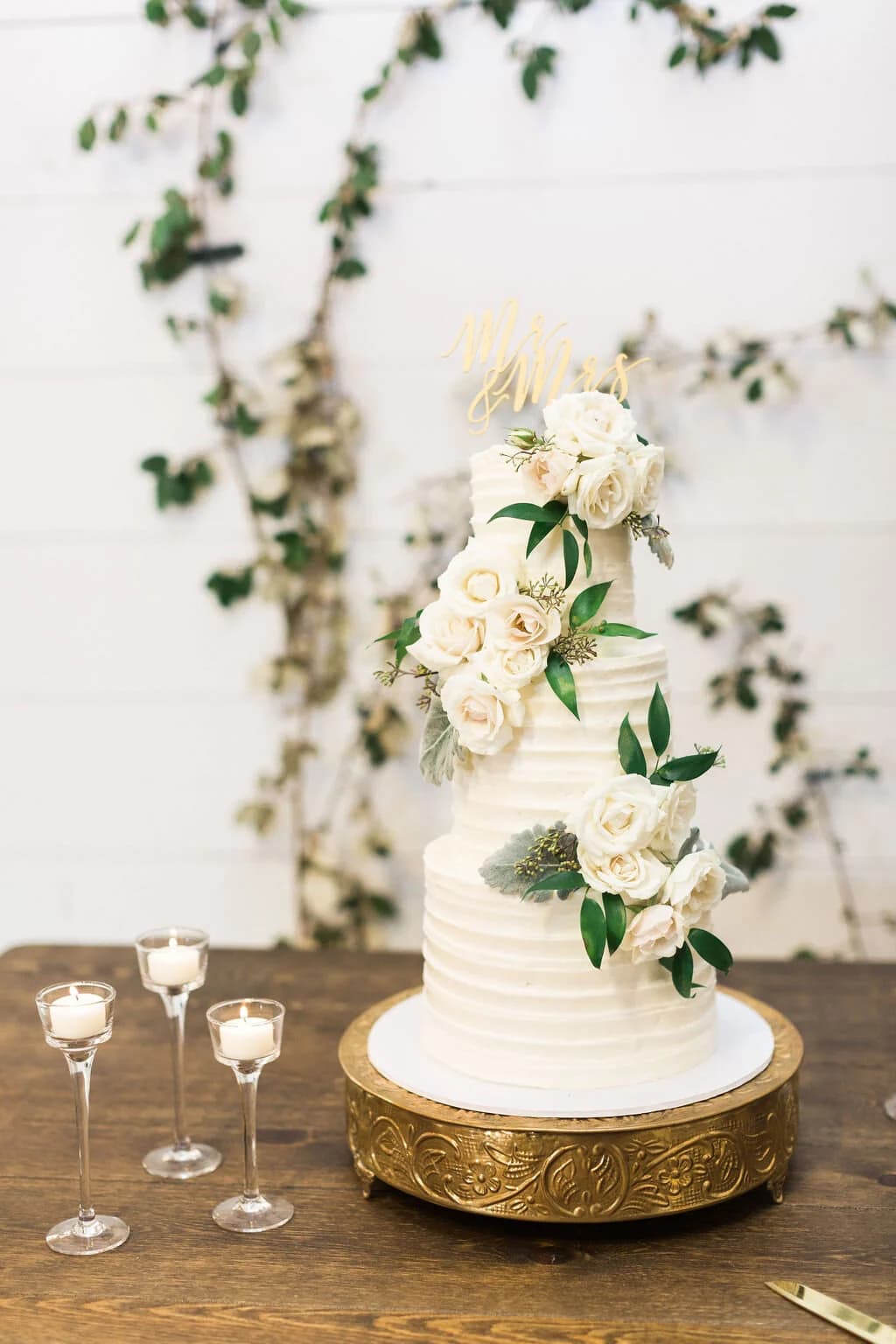 Detail wedding cake at White Fallow Estate